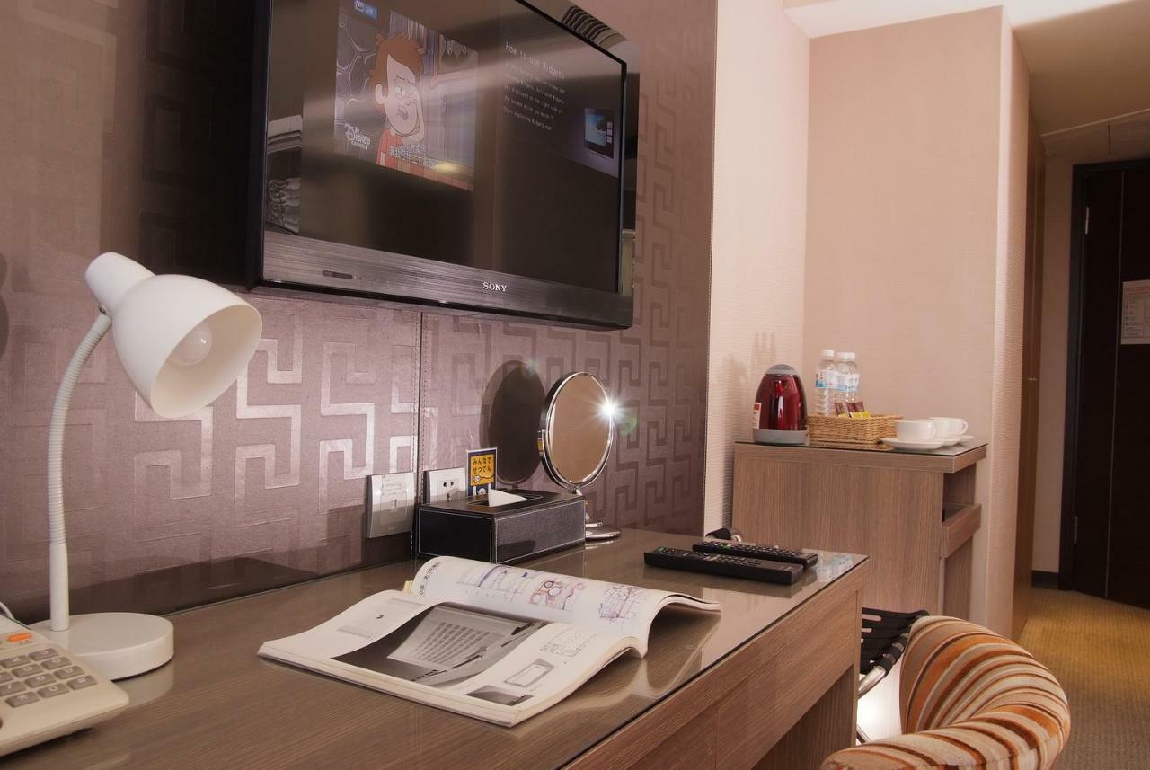 เดอะ เมโทร โฮเต็ล ไถจง Hotel ภายนอก รูปภาพ