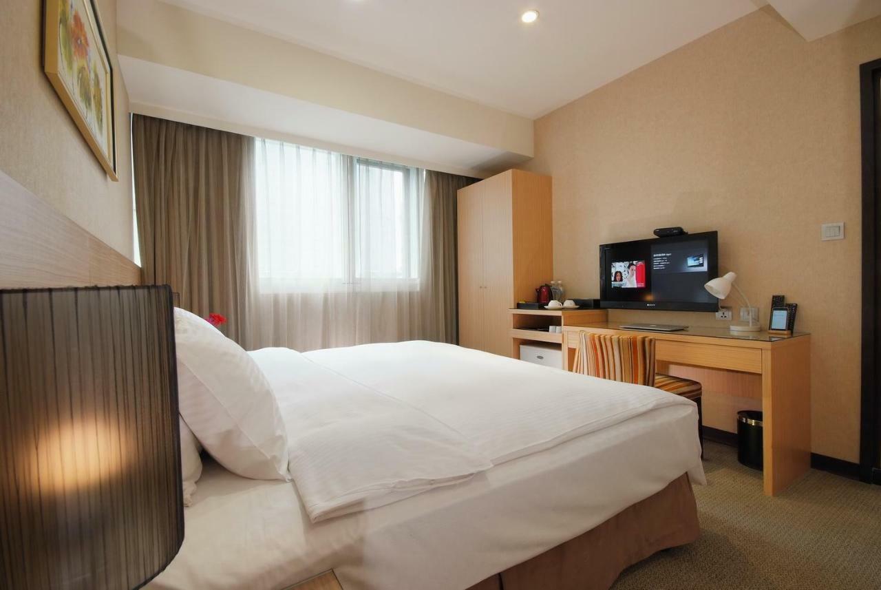 เดอะ เมโทร โฮเต็ล ไถจง Hotel ภายนอก รูปภาพ